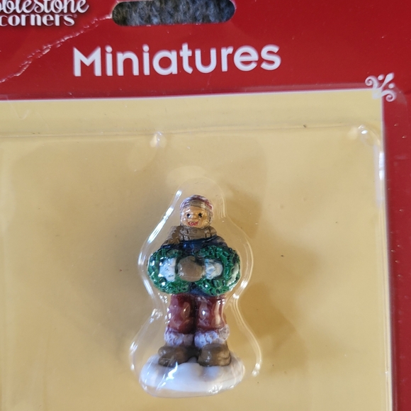 Cobblestone Corners Winter Village minatures NEW - Picture 6 of 6